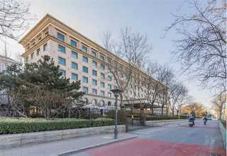 新疆网红亚克力礼盒厂家